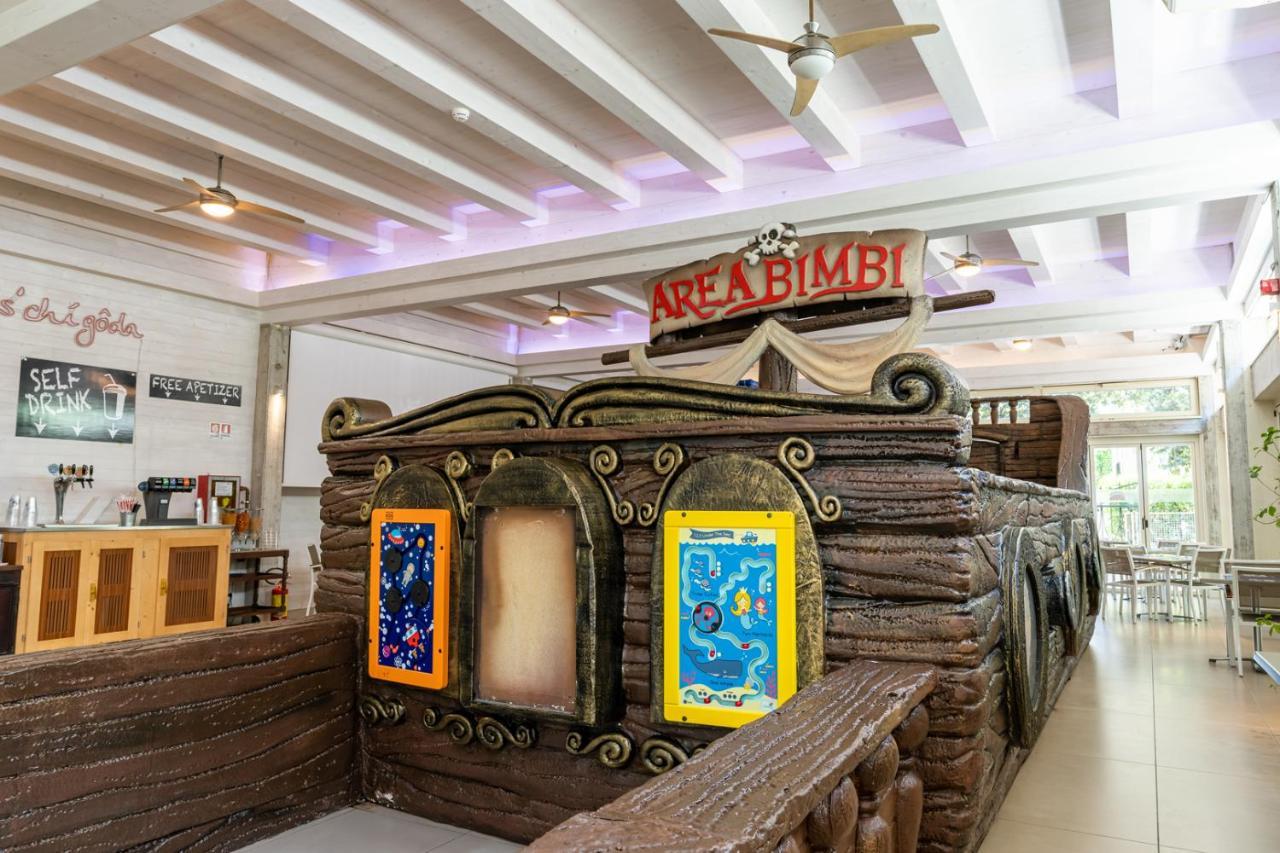 Hotel Gambrinus - Valentini Family Village เบลลาเรีย-อีเจอา มารีนา ภายนอก รูปภาพ