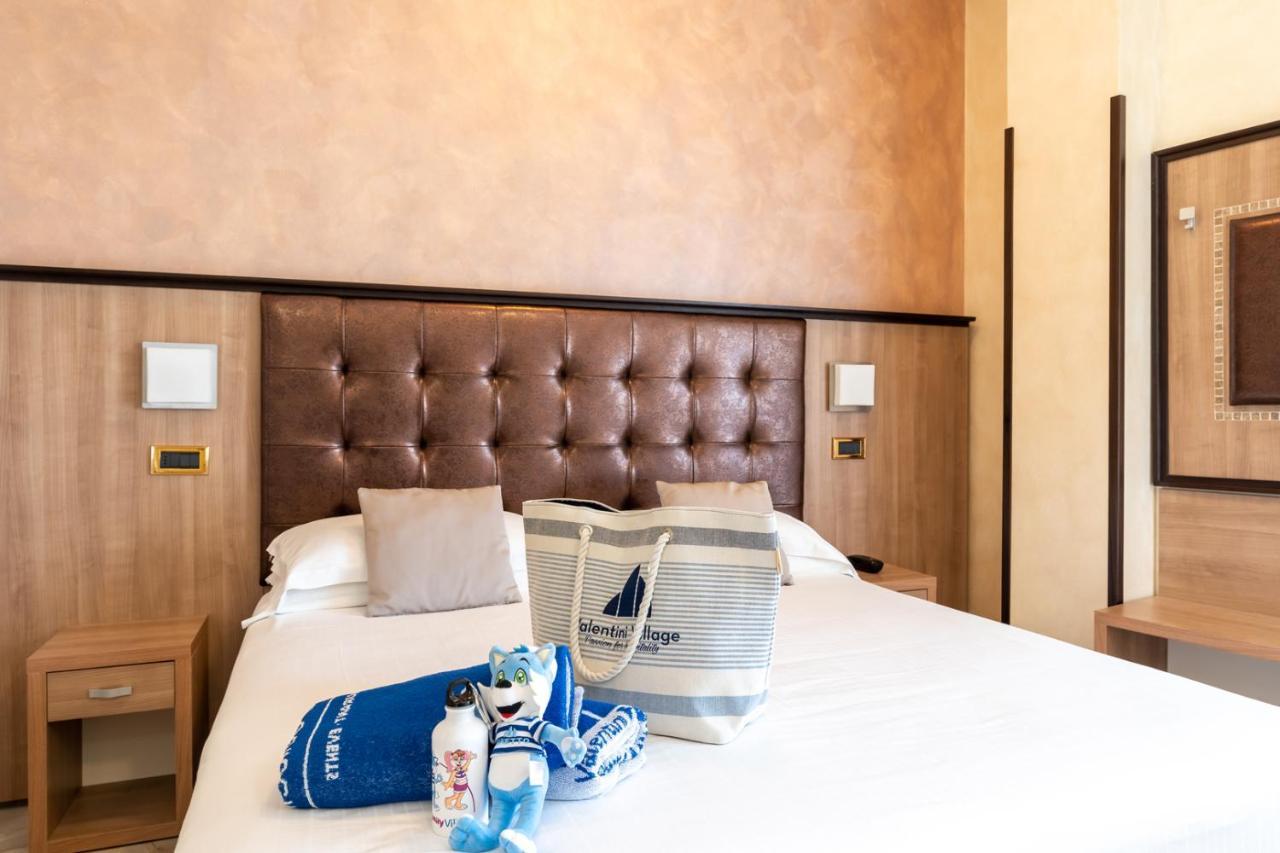 Hotel Gambrinus - Valentini Family Village เบลลาเรีย-อีเจอา มารีนา ภายนอก รูปภาพ