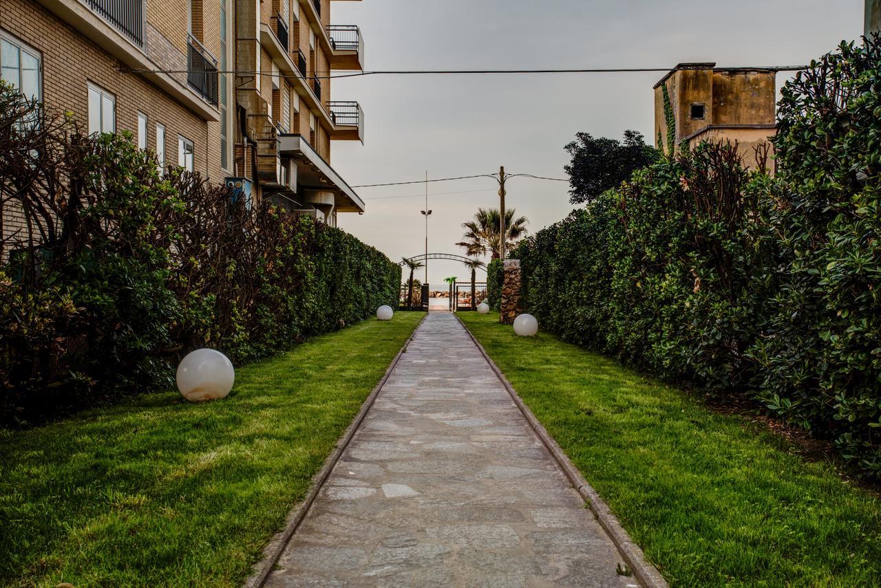 Hotel Gambrinus - Valentini Family Village เบลลาเรีย-อีเจอา มารีนา ภายนอก รูปภาพ